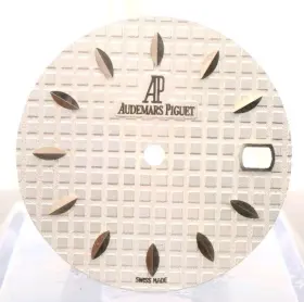 67611st Audemars Piguet 33mm Royal Oak Midsize White Dial Model 56175
