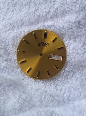 Seiko 7n43-812l 7n43r Watch Dial - Gold With Tone Accents Day/date 3